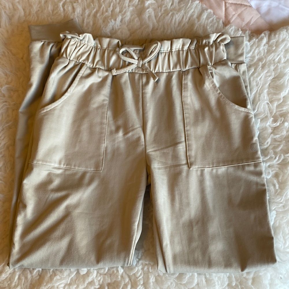 Jogger style polyester pants